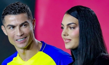Ronaldo 'cực ấm' ở Al Nassr: Chính quyền tạo điều kiện, được sống cùng bạn gái