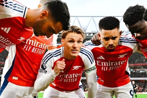 Bị huyền thoại chỉ trích, đội trưởng Arsenal chính thức lên tiếng