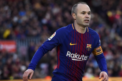 SỐC: Huyền thoại Andres Iniesta bị tố lừa đảo