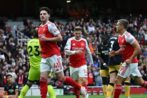 Arsenal chính thức nói lời chia tay sau 8 năm