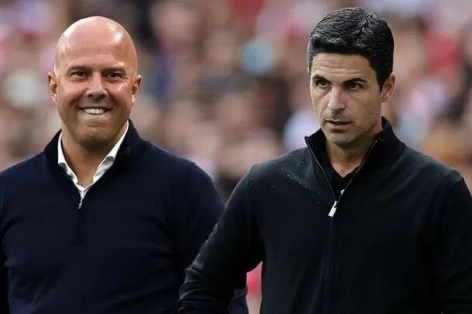 Arne Slot hé lộ lực lượng Liverpool trước đại chiến Arsenal