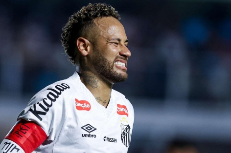 Neymar lên tiếng xin lỗi vì suýt làm CLB lâm nguy