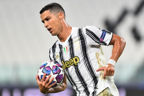 Bước ngoặt xuất hiện, rõ vụ Ronaldo cập bến 'gã khổng lồ'