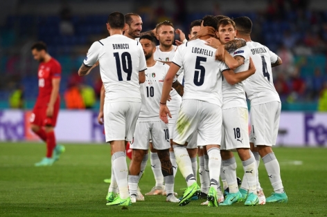 Thêu hoa dệt gấm, Italia khởi đầu như mơ tại Euro 2021