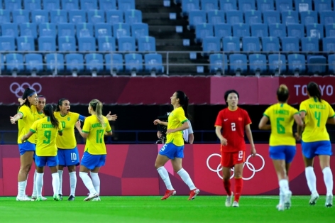 ĐT Trung Quốc thua tan nát trận mở màn Olympic 2021
