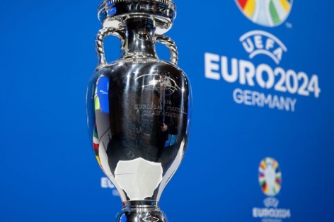 CHÍNH THỨC: Cổ động viên được dùng chất cấm tại Euro 2024