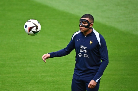 Xác định khả năng Mbappe đá chính trận gặp Ba Lan