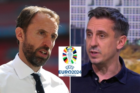 Gary Neville chỉ Southgate thay 3 người nếu muốn thắng Slovakia