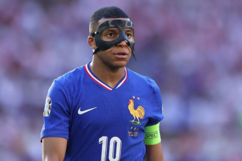 Tiền đạo Tây Ban Nha: 'Hãy xem tôi chạy đua và đánh bại Mbappe về tốc độ'