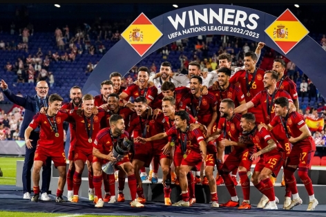 Joselu: 'HLV La Fuente đã biến tuyển Tây Ban Nha thành một gia đình thực thụ'