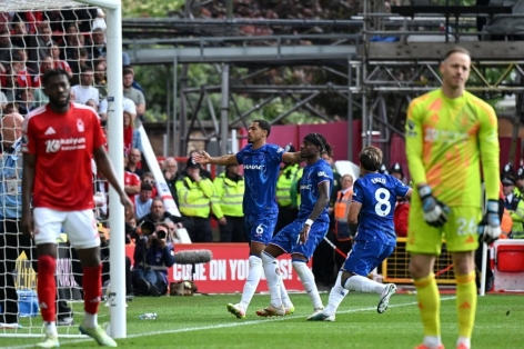Thắng nghẹt thở Nottingham, Chelsea giành vé dự Champions League 2025/26