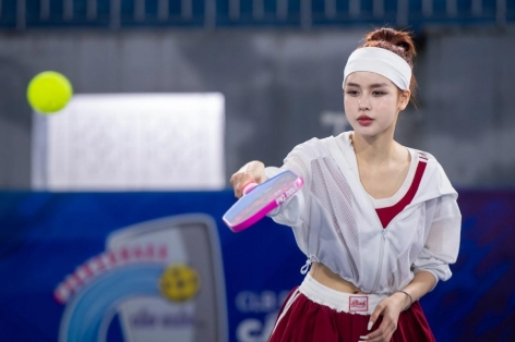 Mưa bão, giông lốc, người chơi pickleball phải gì?