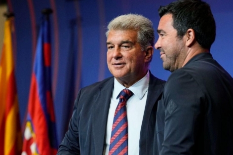 Lộ diện tiền đạo 20 tuổi khiến Deco và Barcelona 'phát điên'