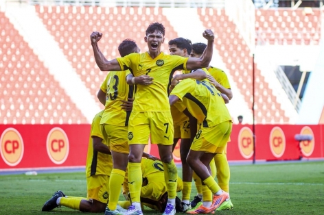 Trực tiếp U22 Philippines 1-2 U22 Malaysia: Philippines tấn công tìm bàn