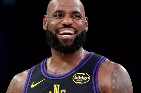 LeBron James tiếp tục phá vỡ mọi giới hạn tại NBA
