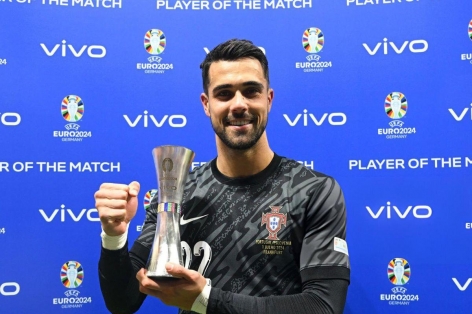 Diogo Costa: Người hùng cứu rỗi Bồ Đào Nha khỏi 'lưỡi hái tử thần'