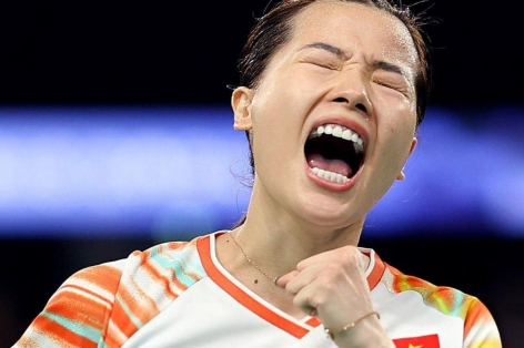 Thắng kịch tính, Nguyễn Thùy Linh giành quyền vào chung kết Canada Open 2025