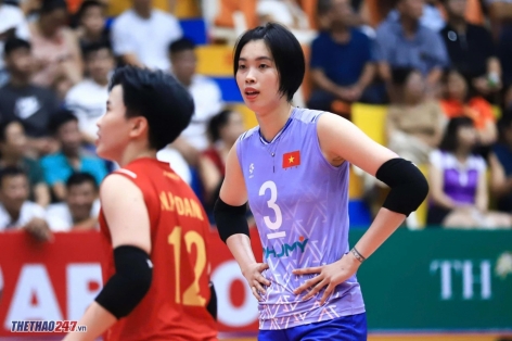 Xuất ngoại thi đấu, Trần Thị Thanh Thúy tái ngộ đồng đội cũ