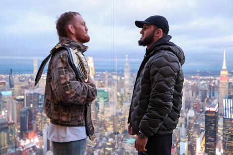 Israel Adesanya dự đoán sốc về cặp đấu Jack Della Maddalena-Islam Makhachev