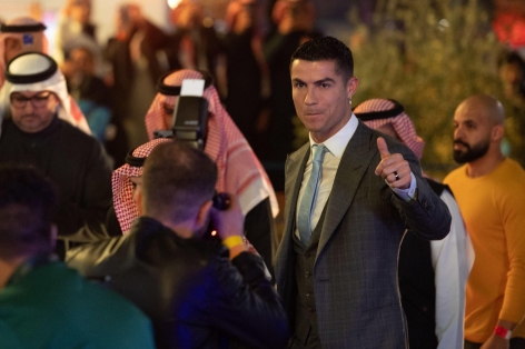 Không thể ngừng tỏa sáng, Ronaldo khiến một số cầu thủ MU phải xấu hổ?