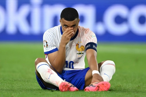 Huyền thoại Pháp: 'Mbappe nên câm miệng lại'