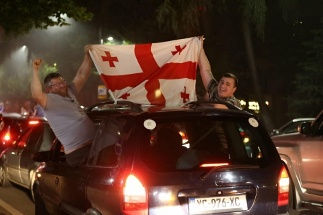 Triệu fan Georgia 'đi bão' mừng thắng Bồ Đào Nha tại Euro 2024
