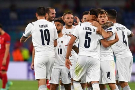 Cách ĐT Italia giải quyết gọn gàng 'Hoà thượng thích đùa dai'