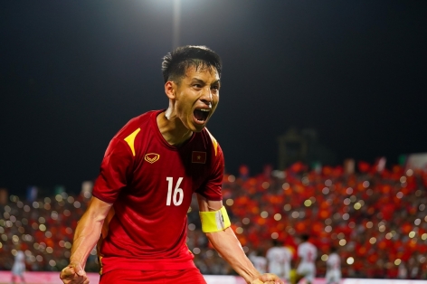 Bàn thắng quý hơn vàng mười của Hùng Dũng