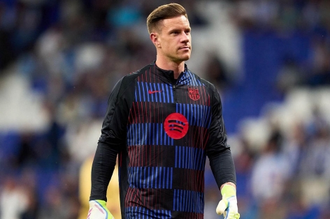 Barca đe dọa kiện Ter Stegen: Xấu hổ cả hai