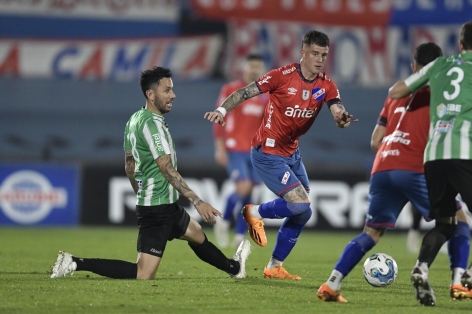 Nhận định Nacional vs Racing Montevideo: Chủ nhà áp đảo