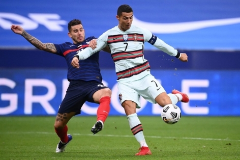 Kết quả bóng đá hôm nay 23/6: 'Siêu nhân' Ronaldo