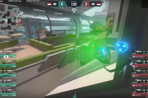 VIDEO: Cận cảnh 'lỗi game' được tuyển thủ Singapore sử dụng tại SEA Games 32