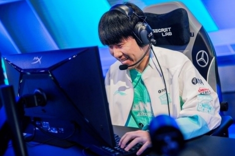 Yunara có Pentakill đầu tiên tại đấu trường chuyên nghiệp