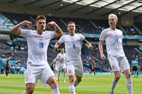 Lovren đánh nguội, ĐT Croatia thua bàn phạt đền
