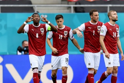 Alaba kiến tạo, ĐT Áo chọc thủng lưới Ukraina