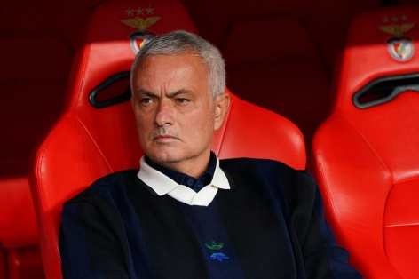 HLV Jose Mourinho bị sa thải