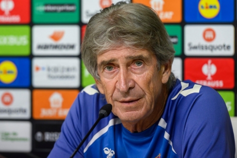 Thầy của Antony đòi lột xác bóng đá theo kiểu... bóng rổ!