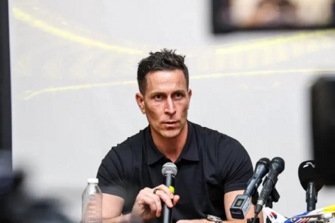 Sếp lớn Malaysia vội vàng giải thích nghi vấn 'bỏ của chạy lấy người'