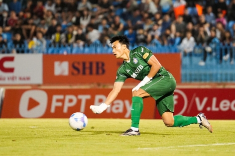 Bùi Tiến Dũng không dám nhận là 'người hùng', nói rõ mục tiêu tại V-League