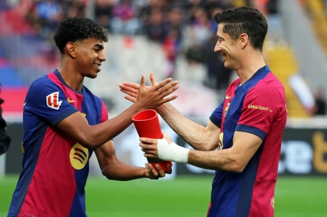 Yamal ra yêu cầu cho Barca giữ tiền đạo hay nhất khỏi Ả Rập