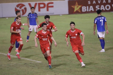 Thể Công - Viettel thăng hoa, đánh bại Becamex TPHCM