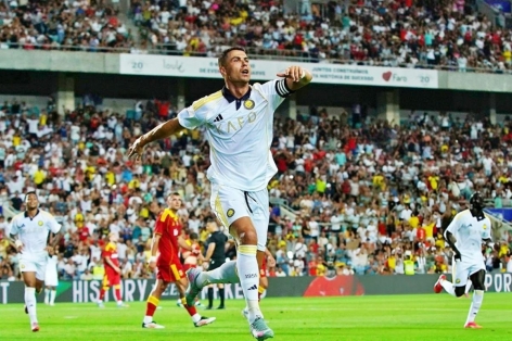 Ronaldo lập hat-trick, Al Nassr thắng dễ đội bóng Bồ Đào Nha