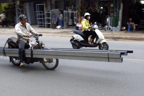 Rủi ro tiềm ẩn với 'bẫy tử thần' trên phố Hà Nội