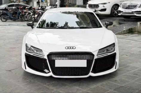 Audi R8 độ độc nhất xuất hiện tại Hà Nội: Giá 3,2 tỷ, vẫn giữ nguyên chất siêu xe V8