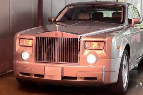 Lăn bánh hơn 3 vạn km sau gần 20 năm, Rolls-Royce Phantom vẫn giữ giá không tưởng