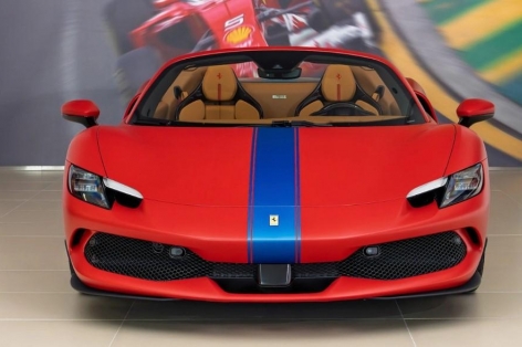 Độc nhất vô nhị: Ferrari 296 GTS cá nhân hóa toàn cầu về tay đại gia Vũng Tàu