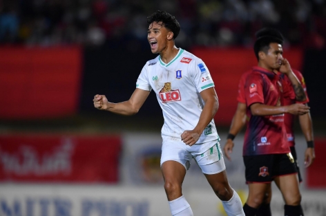 Tiền đạo Singapore đi vào lịch sử Thai League ngay trước thềm SEA Games 31