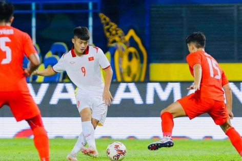 Không được gọi cho SEA Games, tiền đạo U23 Việt Nam tỏa sáng ở giải hạng Nhì