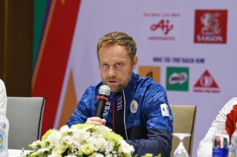 HLV U23 Thái Lan: 'Chúng tôi muốn ở lại Nam Định để đá bán kết'