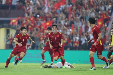 Đưa U23 Việt Nam vào chung kết, Tiến Linh phá kỷ lục ghi bàn của sao HAGL